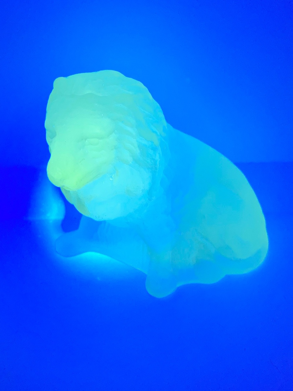 Vintage Mosser Art Glass Majestic Lion Figurine Clear Satin 3" Tall